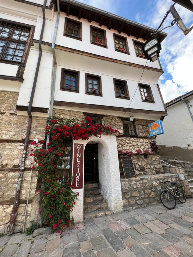 Patche Residence - A Wine Cellar Hideaway In The Historic Home Of Revolutionary Metodi Patche Ohrid Exterior photo